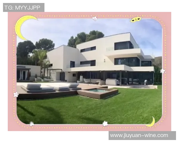 外国足球明星豪宅揭秘：奢华生活与独特设计的完美结合